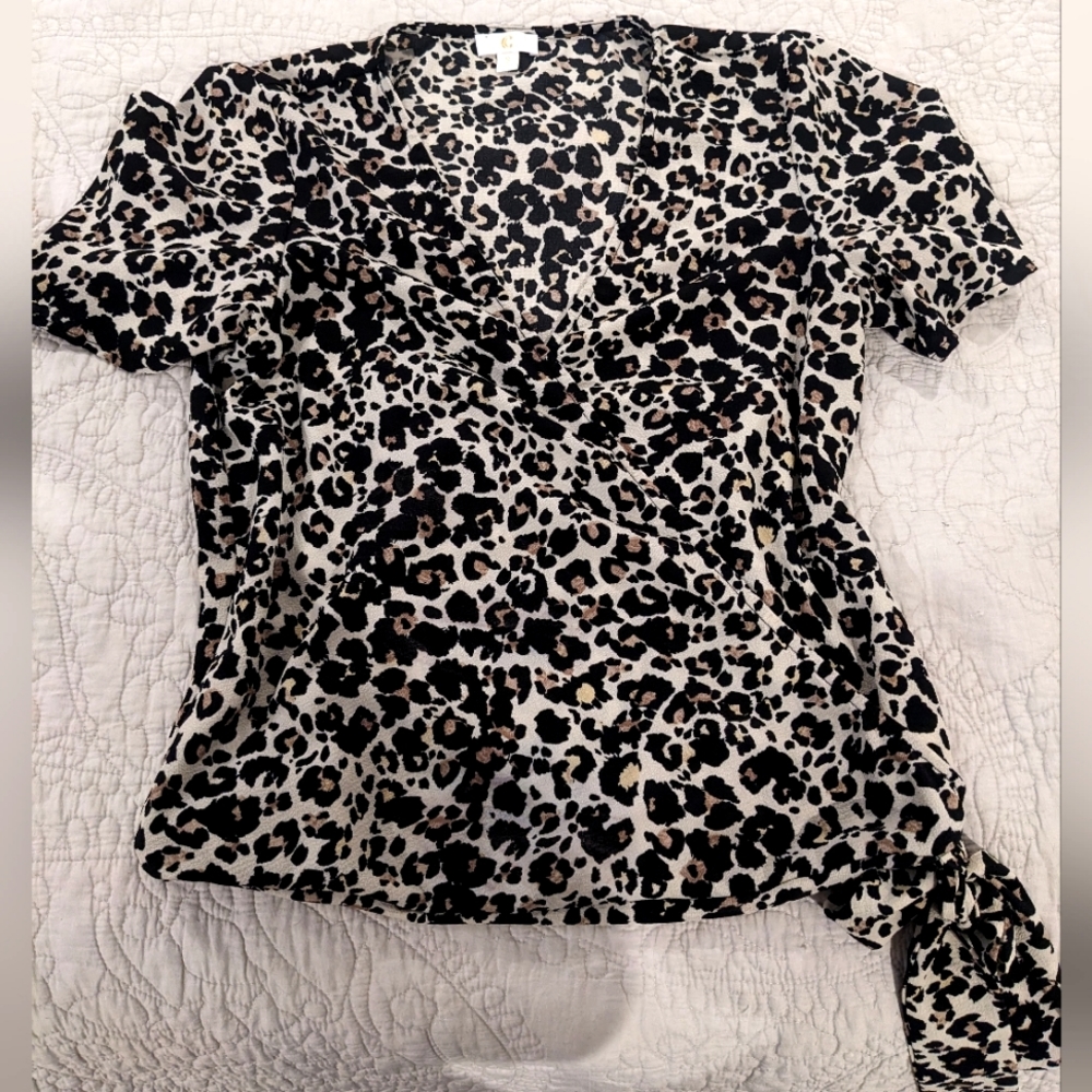 Leopard print top.